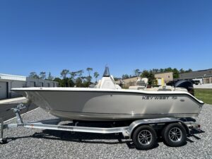 2025 20' KEY WEST 203FS