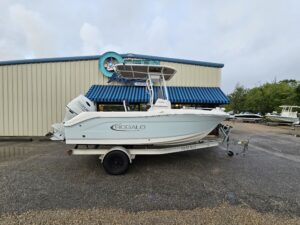 2021 18' Robalo r180