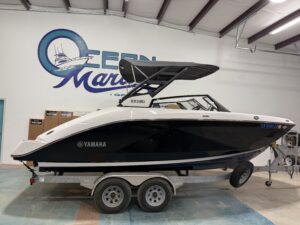 2023 22' YAMAHA 222SD